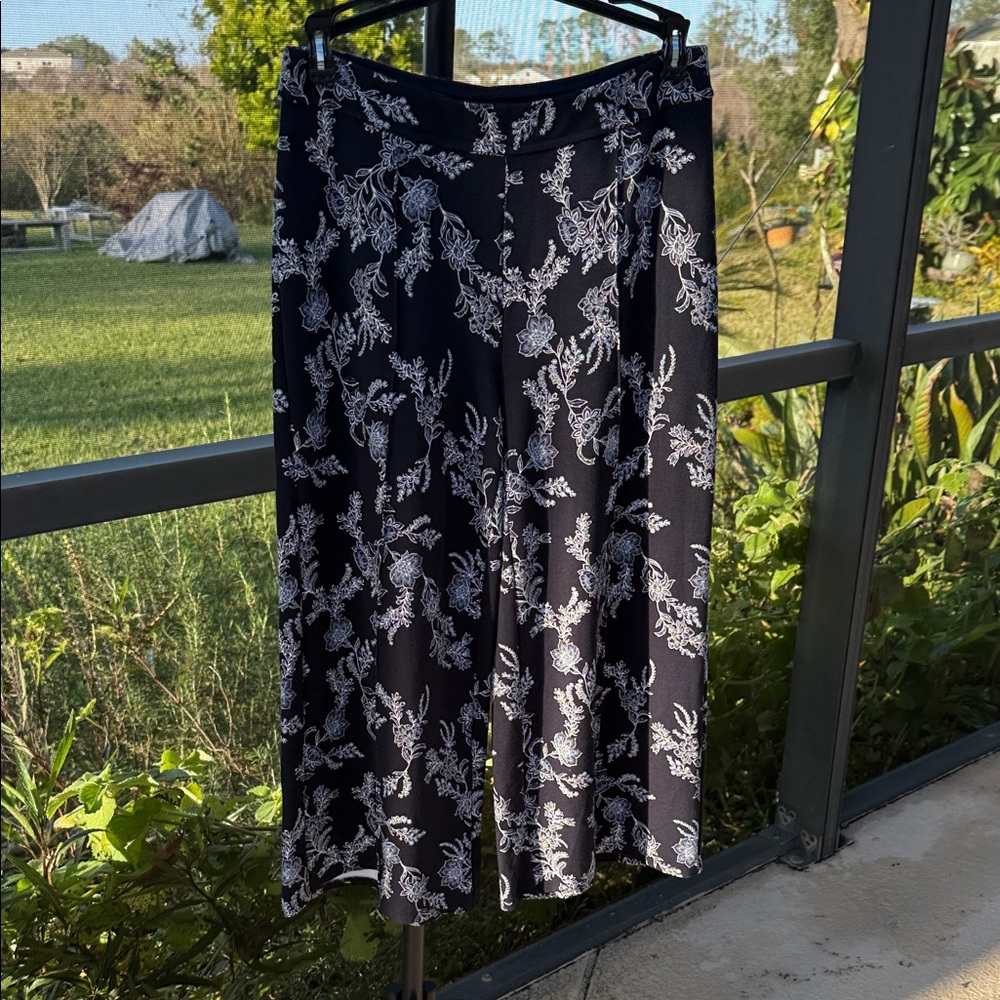 J. Jill Navy and White Floral Wide Leg Pants